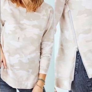 Stella&Dot Camo Sweatshirt